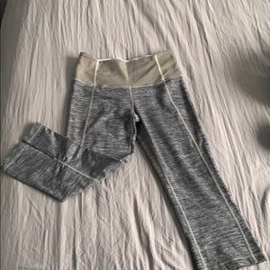 3/4 length size 6 Lululemon pants
